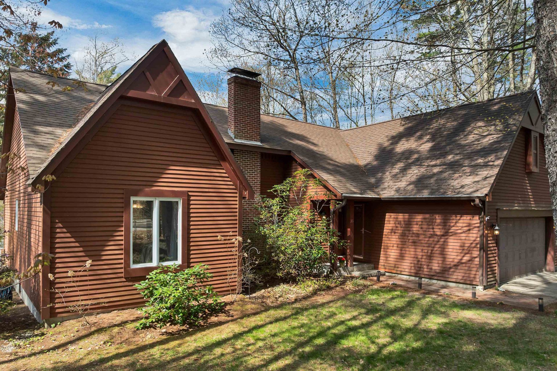 35 Robin Acres Drive, Wolfeboro, NH 03894 Main Photo