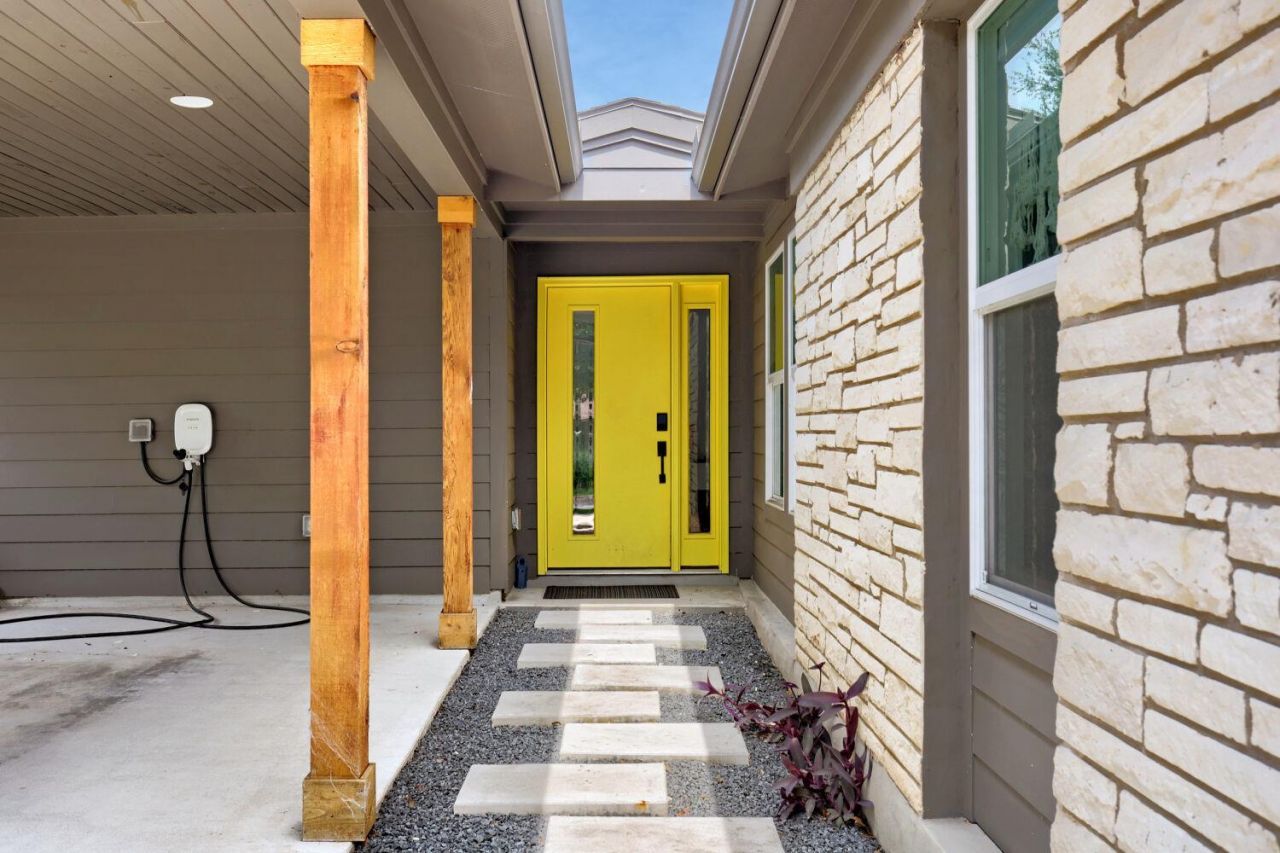 6404 Linda Ln, Austin, TX 78723 Main Photo
