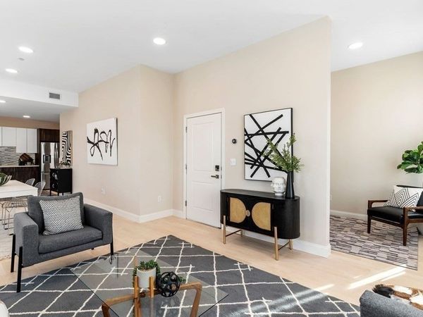 124 Warren Street, Unit 401, Boston, MA 02119