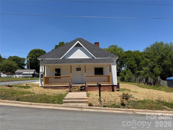 730 W Oakwood Avenue , Albemarle, NC 28001