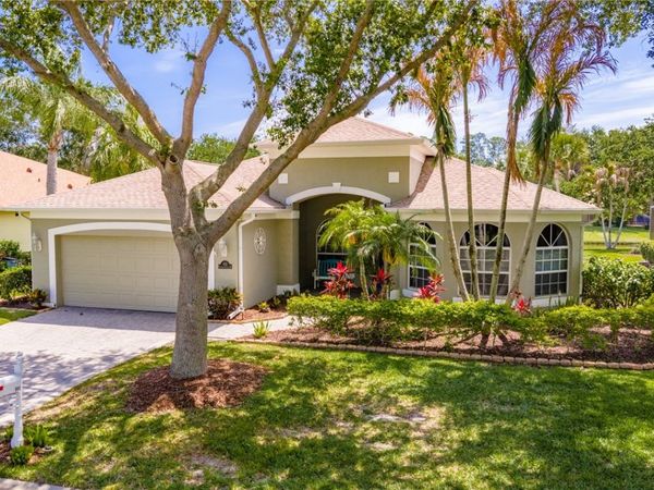 632 Hatteras Court SW, Vero Beach, FL 32968