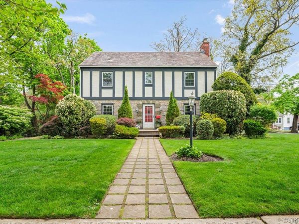 2069 Windsor Road , North Baldwin, NY 11510