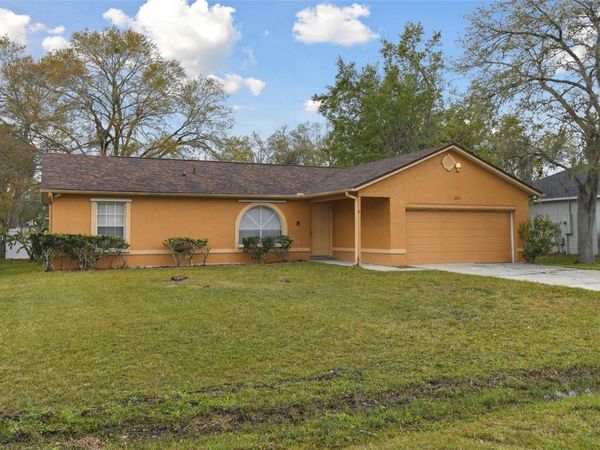 1041 HERON COURT , KISSIMMEE, FL 34759