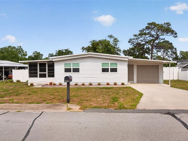 581 NE 64TH AVENUE, OCALA, FL 34470