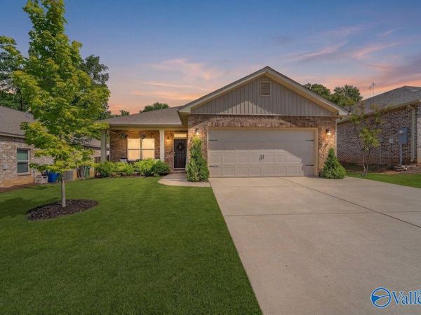 169 Heritage Brook Drive NW, Madison, AL 35757