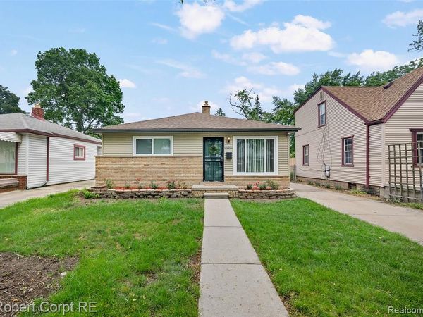 4772 Harding Street, Dearborn Heights, MI 48125