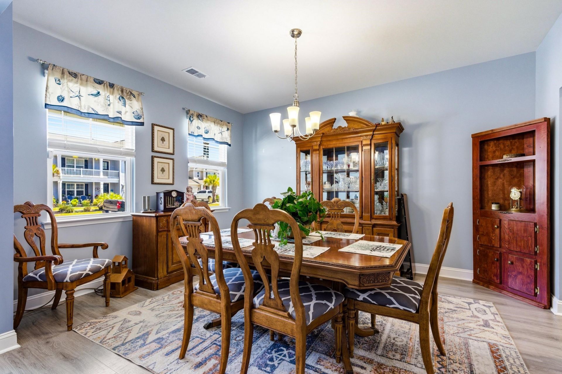 244 Walnut Grove Ct. Photo 4