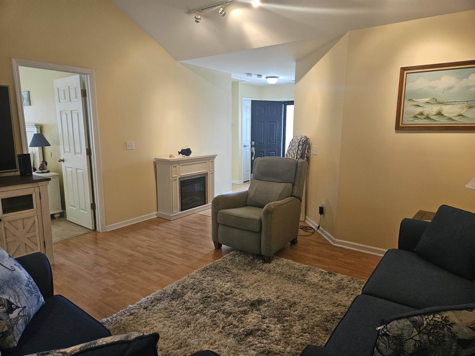 126 Balsa Dr. Photo 10