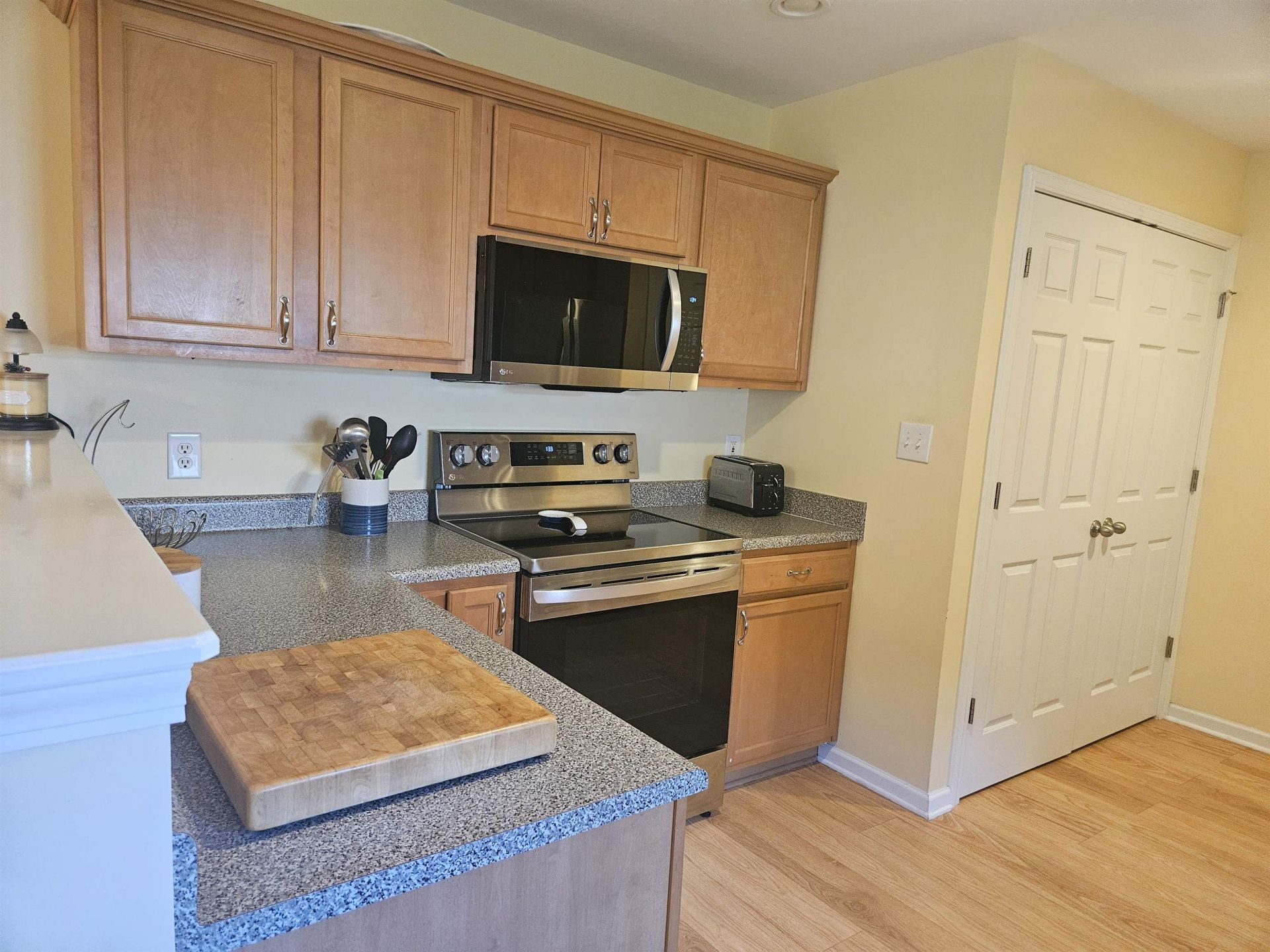 126 Balsa Dr. Photo 19