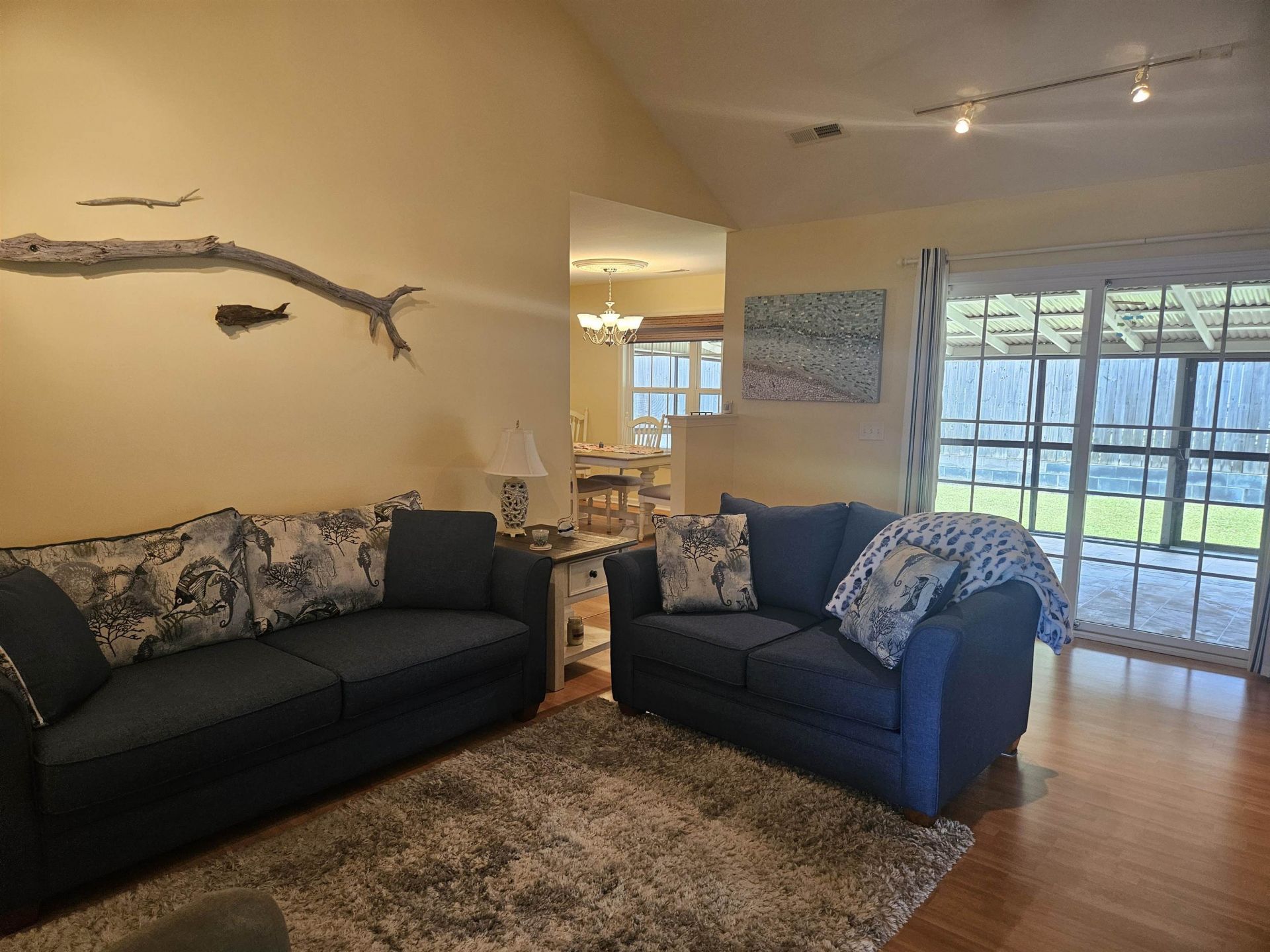 126 Balsa Dr. Photo 8