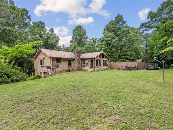 1060 Russell Hill Road NW, Sugar Valley, GA 30746
