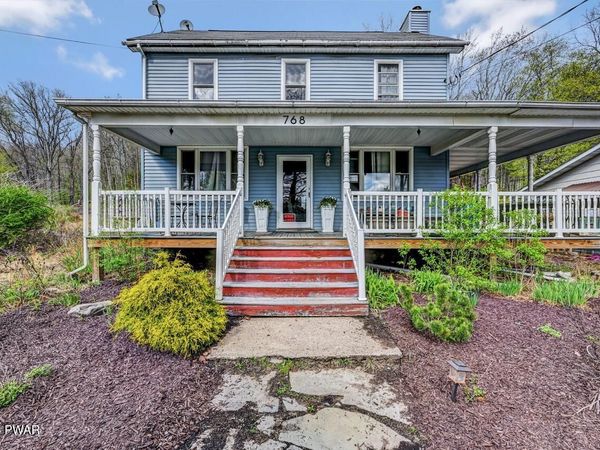 768 Texas Palmyra Highway , Hawley, PA 18428