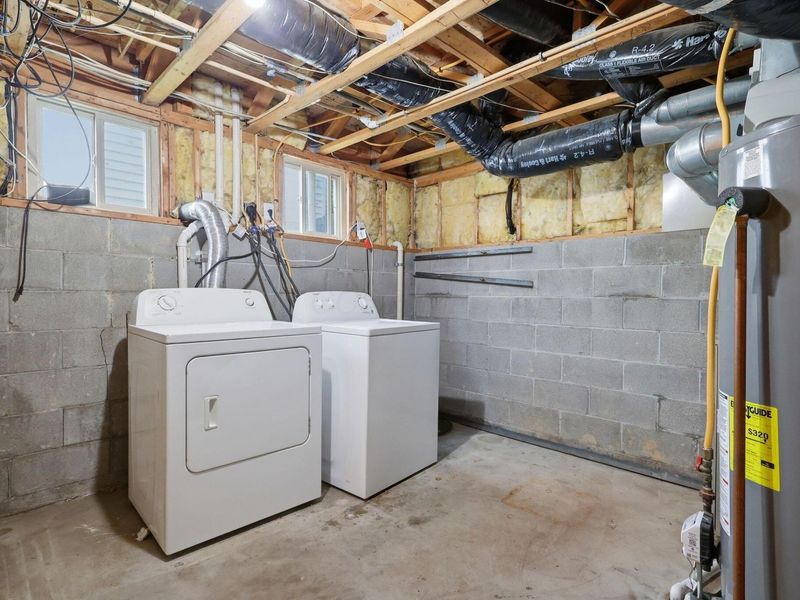 8207 Arbor Rose Way, Blacklick, OH 43004 Photo 22