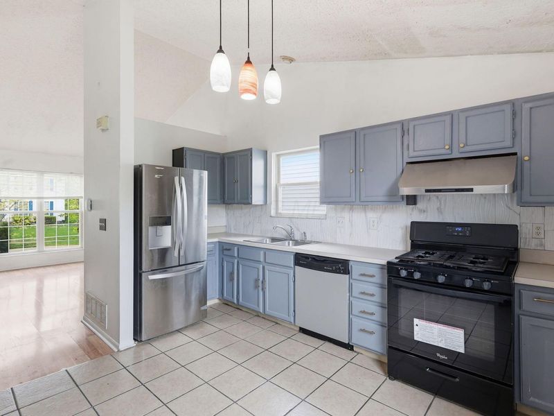 8207 Arbor Rose Way, Blacklick, OH 43004 Photo 7