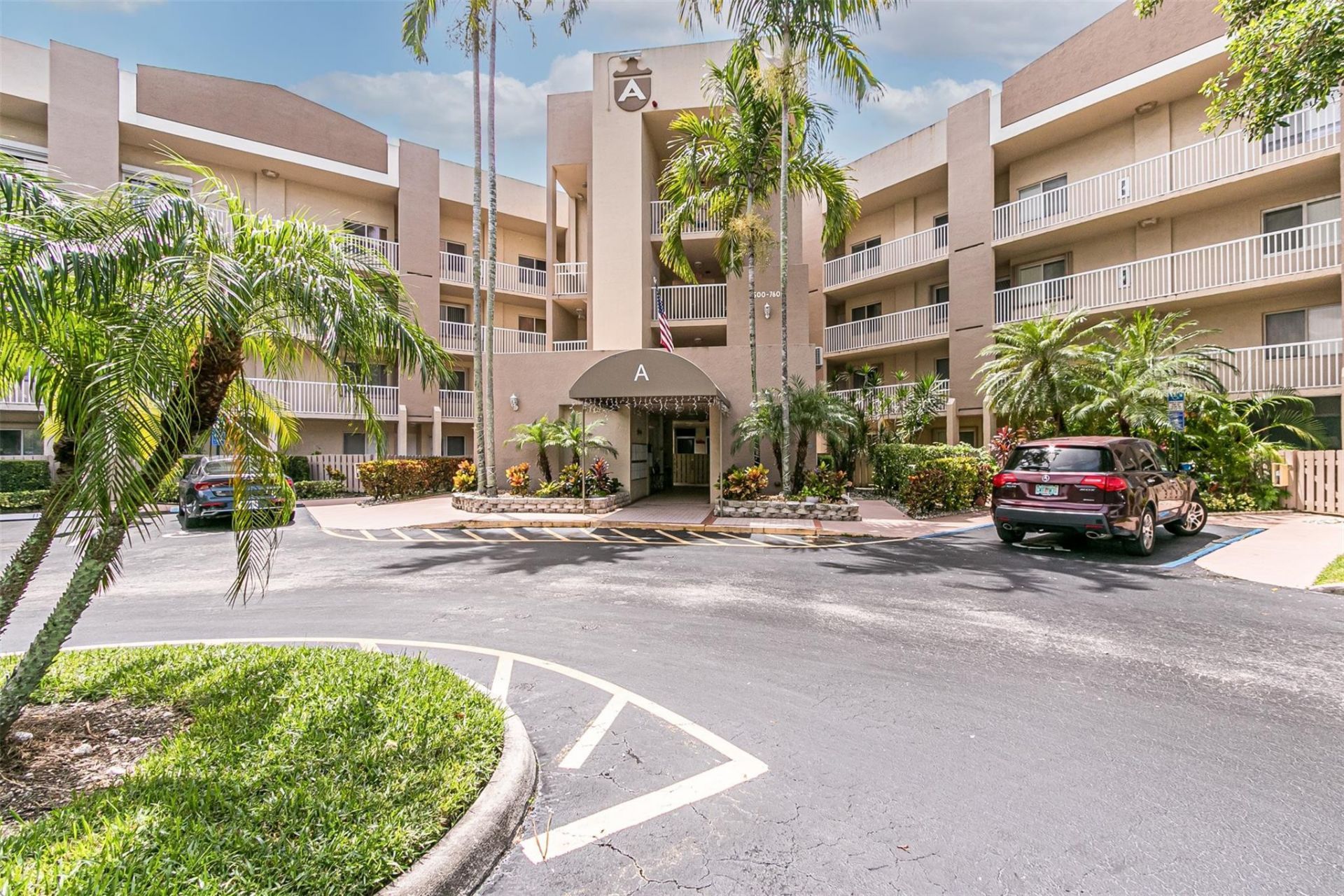 7558 Trent Drive, Unit 304, Tamarac, FL 33321 Photo