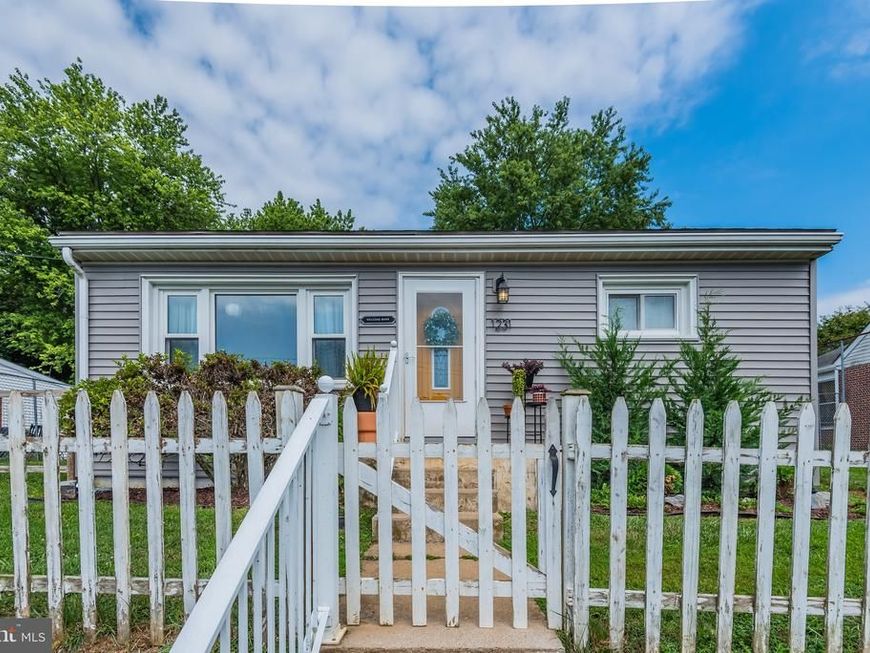 1231 E Caracas Avenue , Hershey, PA 17033 Main Photo