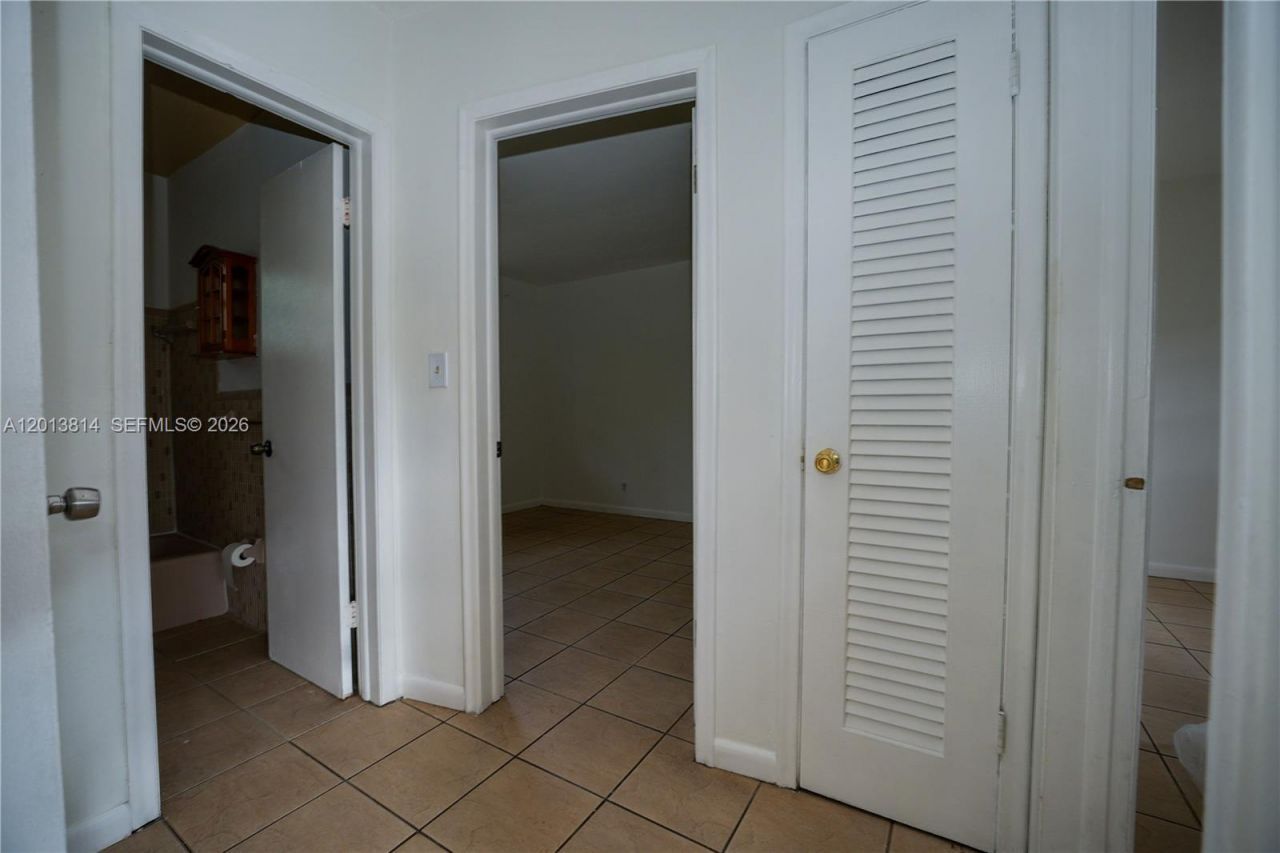 5825 Buchanan St , Unit 1, Hollywood, FL 33021 Photo