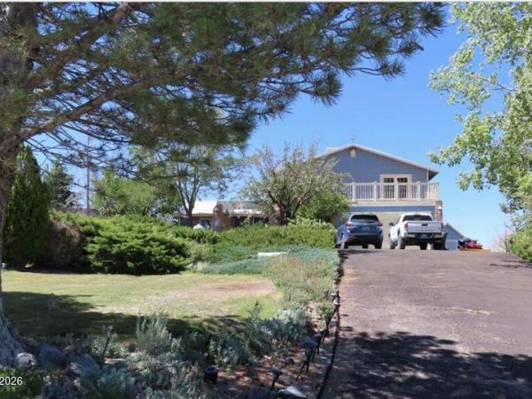 2208 Whitesage Court, Tonopah, NV 89049