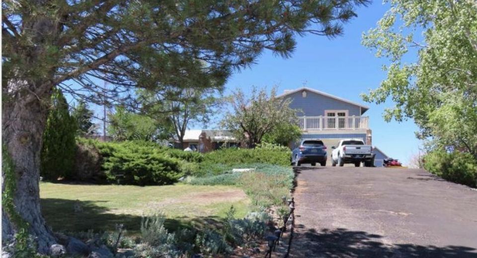 2208 Whitesage Court, Tonopah, NV 89049 Photo