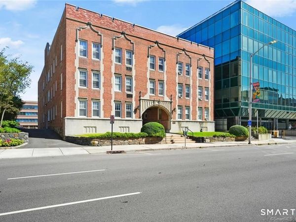 641 Summer, Unit 6, Stamford, CT 06901
