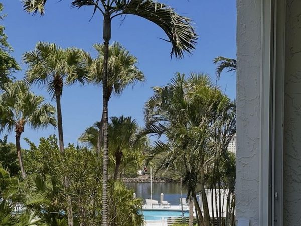 1160 N Federal Highway, Unit 215, Fort Lauderdale, FL 33304