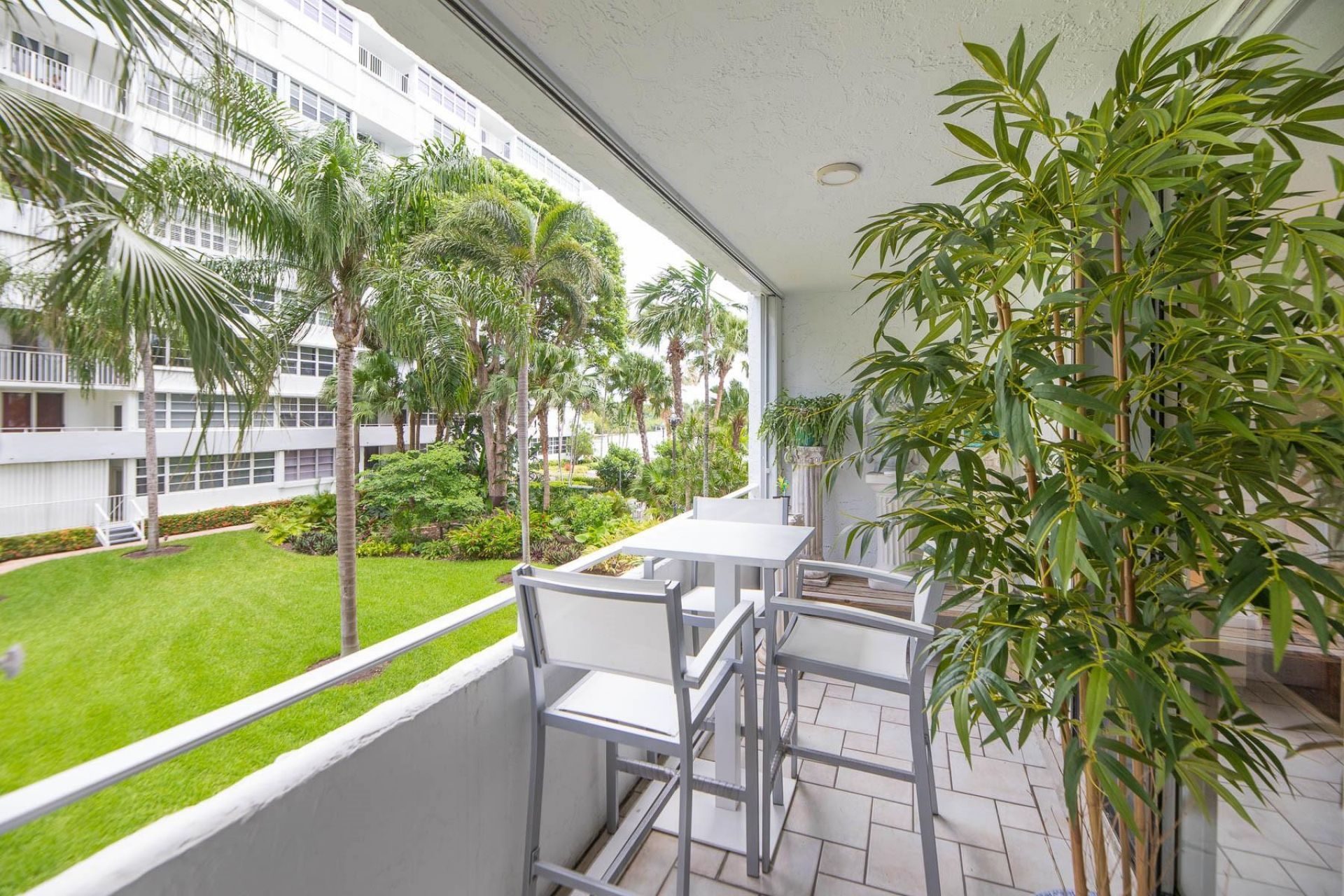 1160 N Federal Highway, Unit 215, Fort Lauderdale, FL 33304 Photo