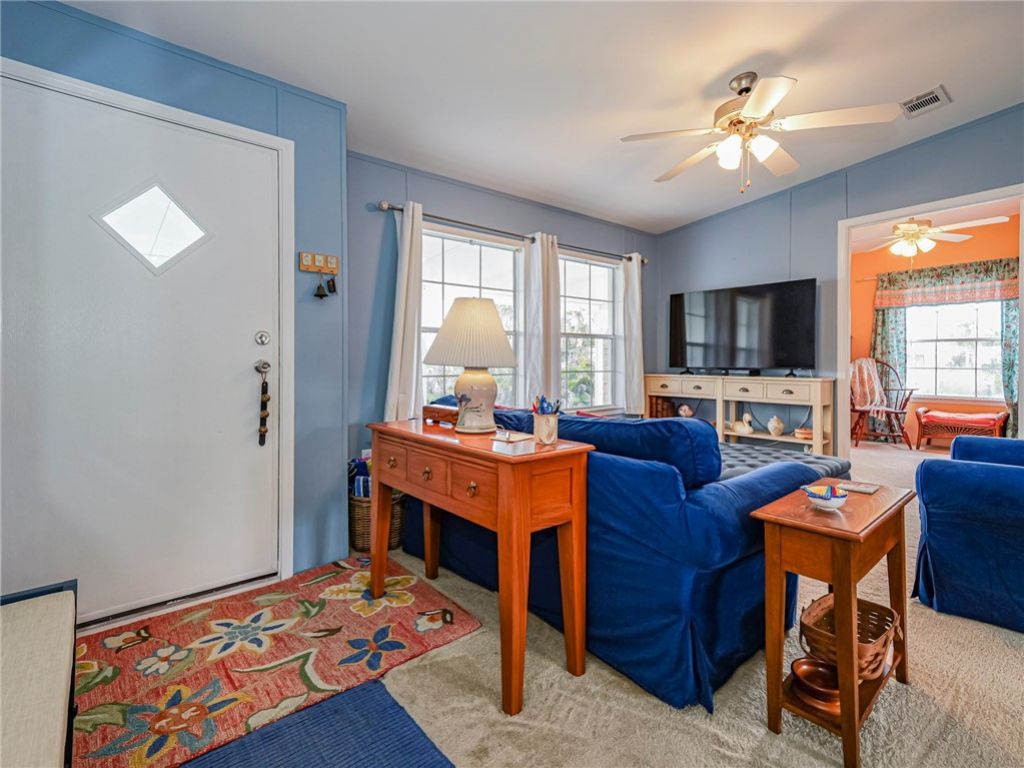 818 Thrush Circle, Sebastian, FL 32976 Photo