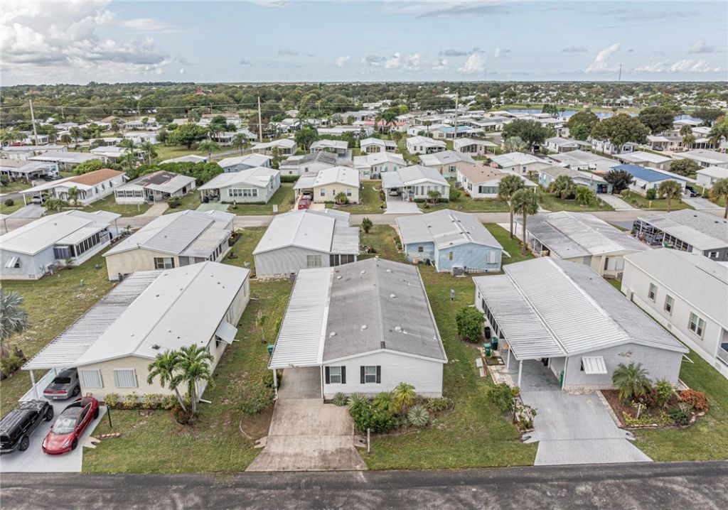 818 Thrush Circle, Sebastian, FL 32976 Photo