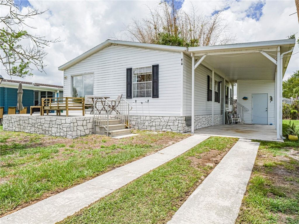 818 Thrush Circle, Sebastian, FL 32976 Photo