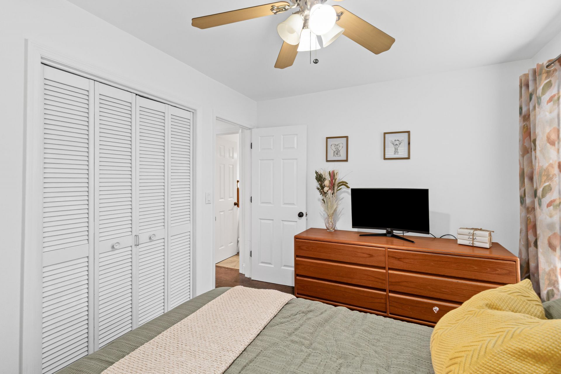 1535 Kentwood Circle Photo 29