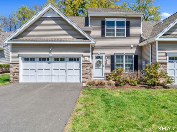 19 Brighton Park, Unit 19, Bloomfield, CT 06002