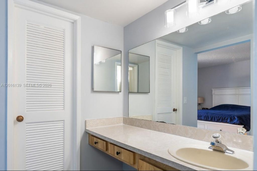 825 Egret Cir, Unit 110, Delray Beach, FL 33444 Photo