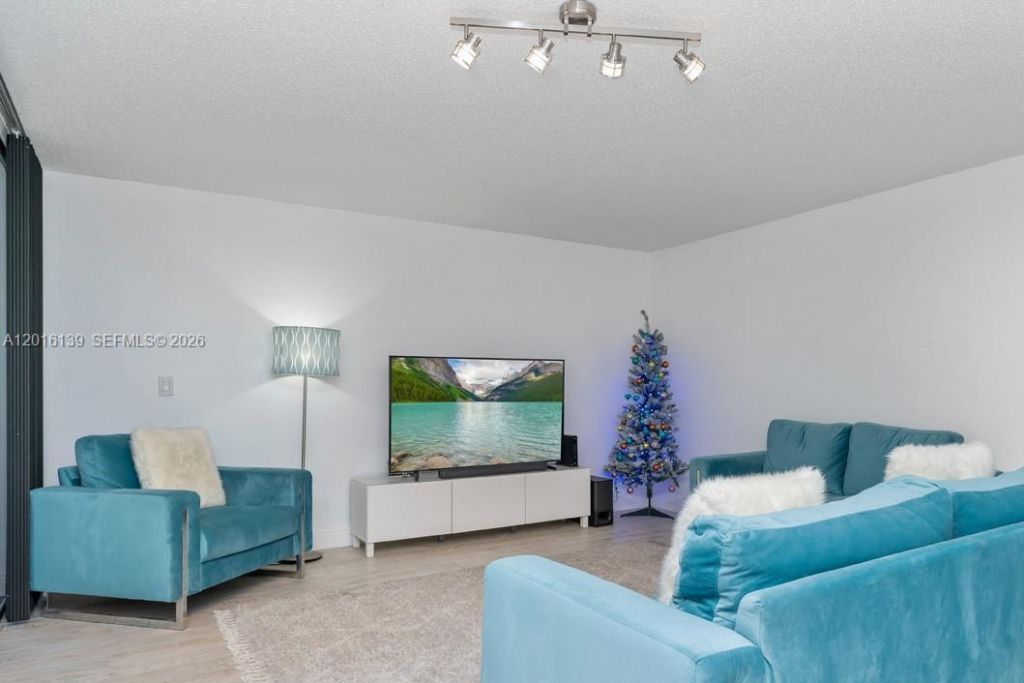 825 Egret Cir, Unit 110, Delray Beach, FL 33444 Photo