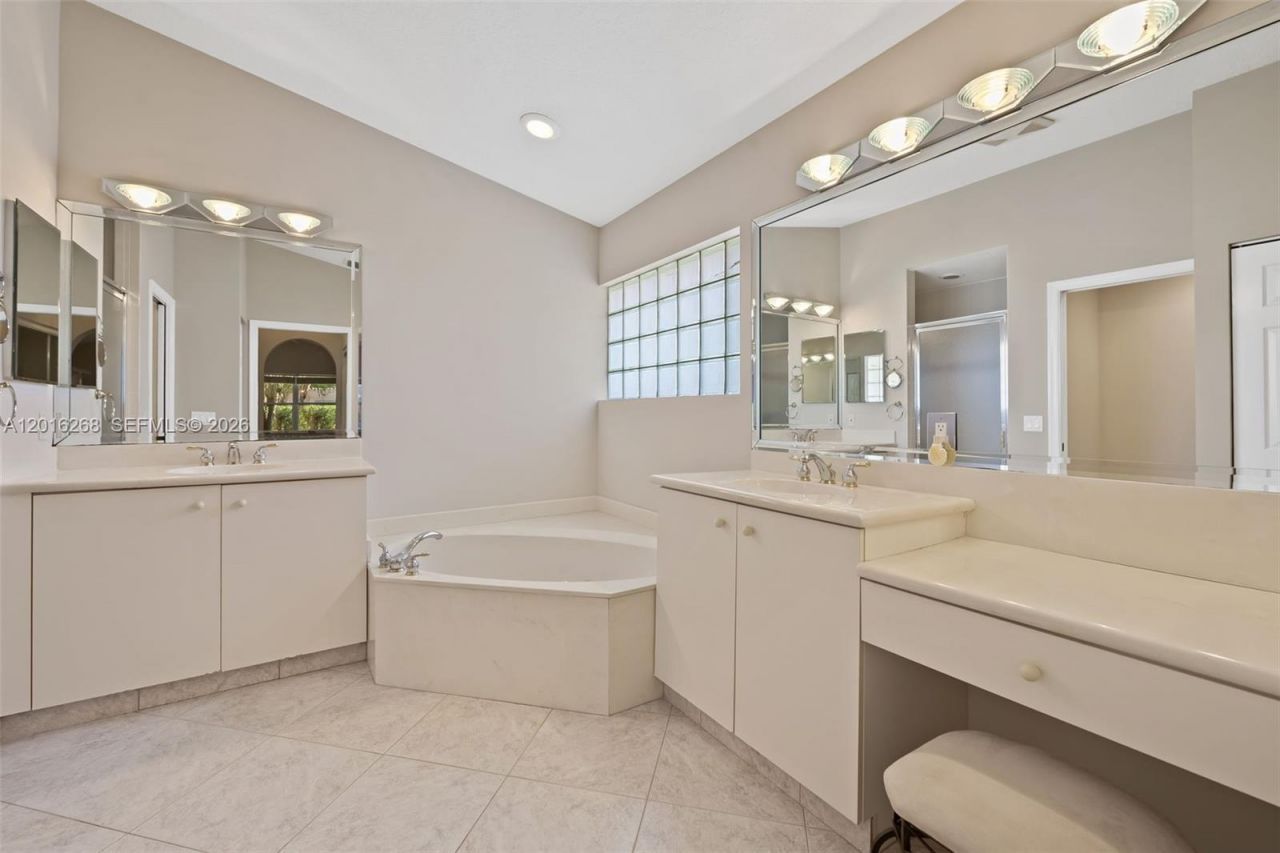 7178 Haviland Circle, Boynton Beach, FL 33437 Photo
