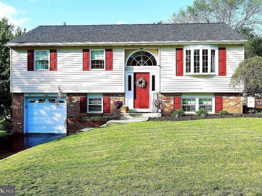 10 Red Cloud Circle, Royersford, PA 19468 Main Photo