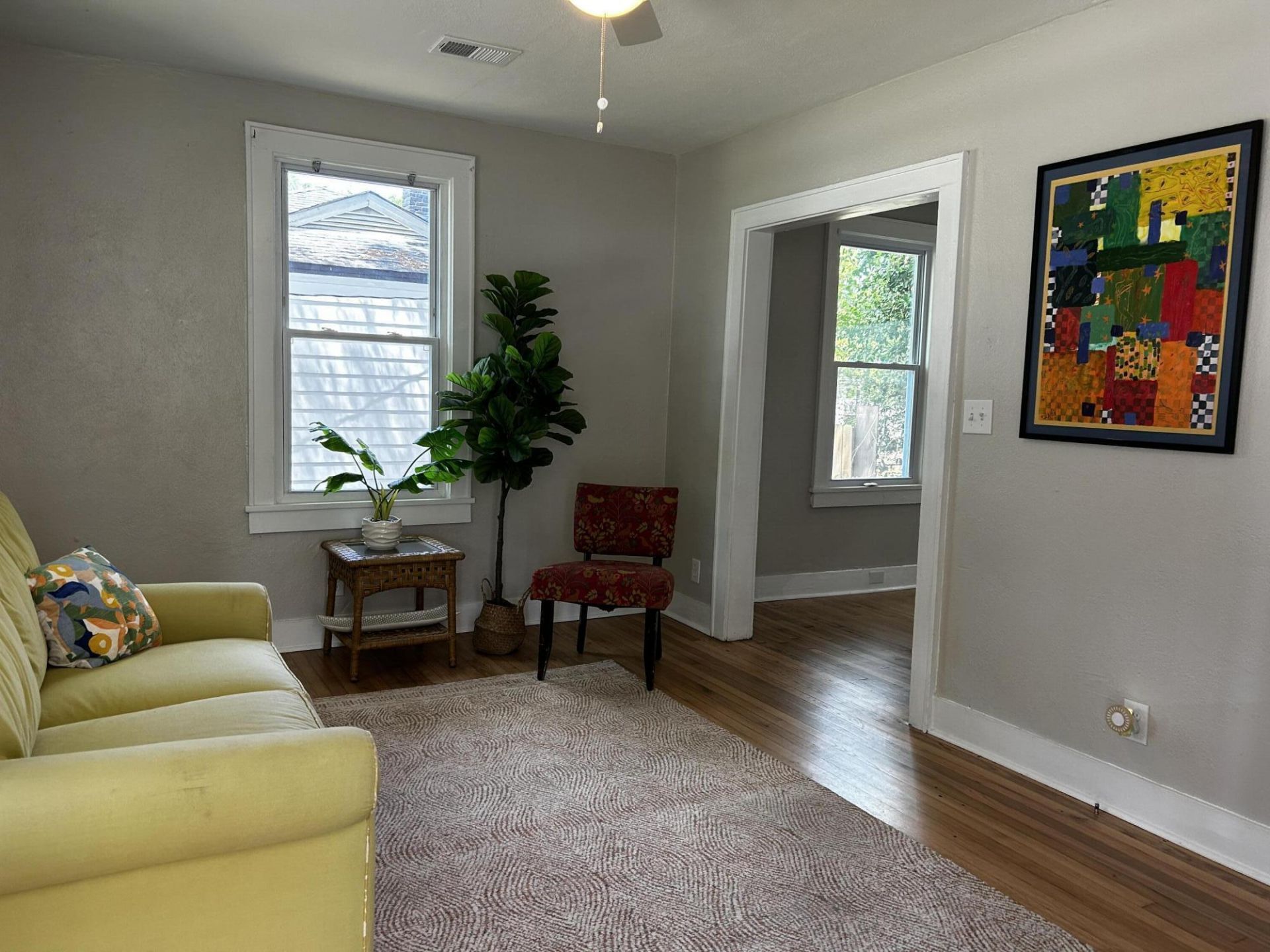 2319 Kent Avenue Photo 7