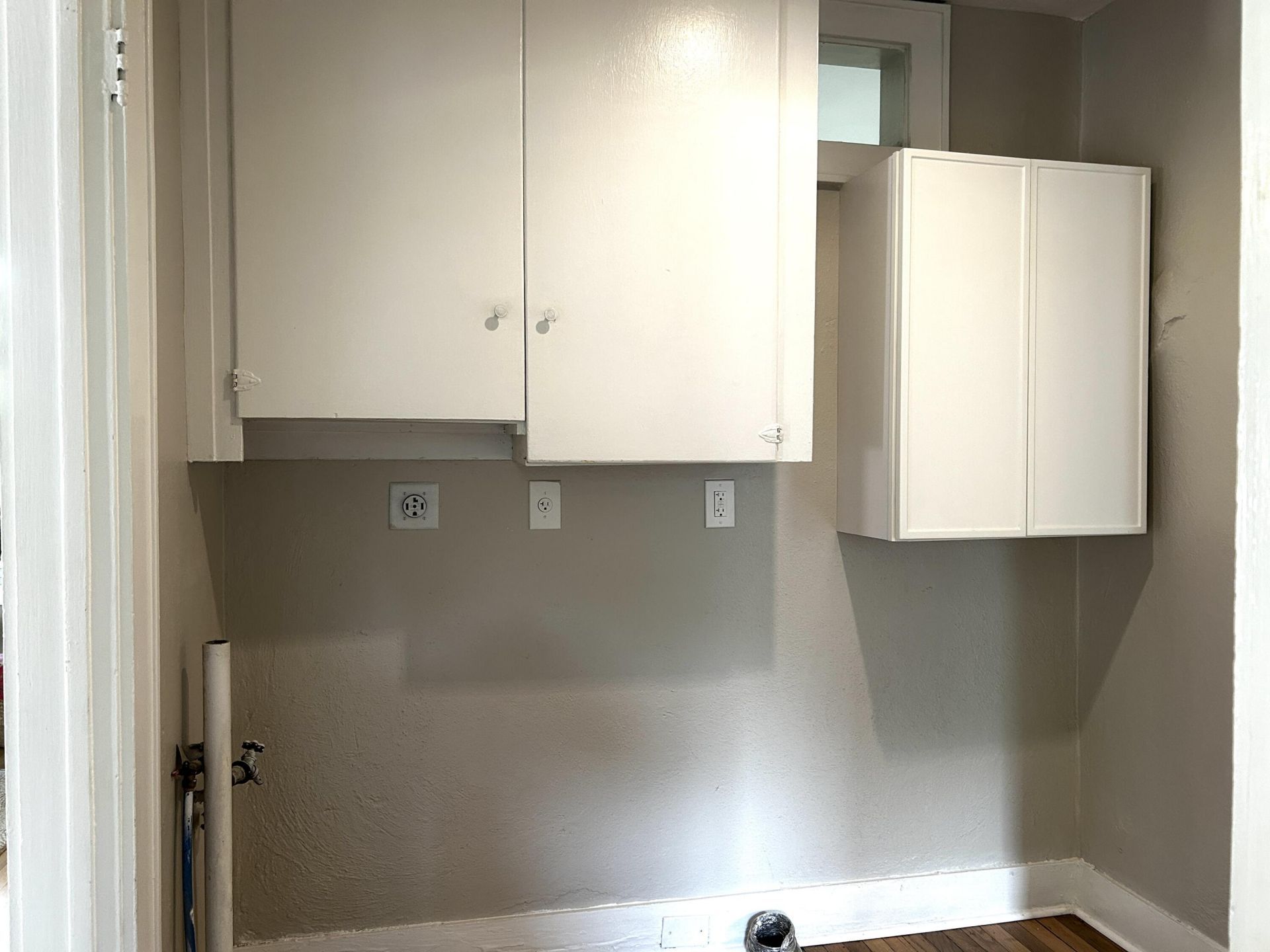2319 Kent Avenue Photo 9