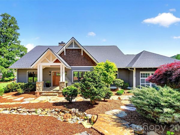 120 Old Lakey Gap Road , Black Mountain, NC 28711
