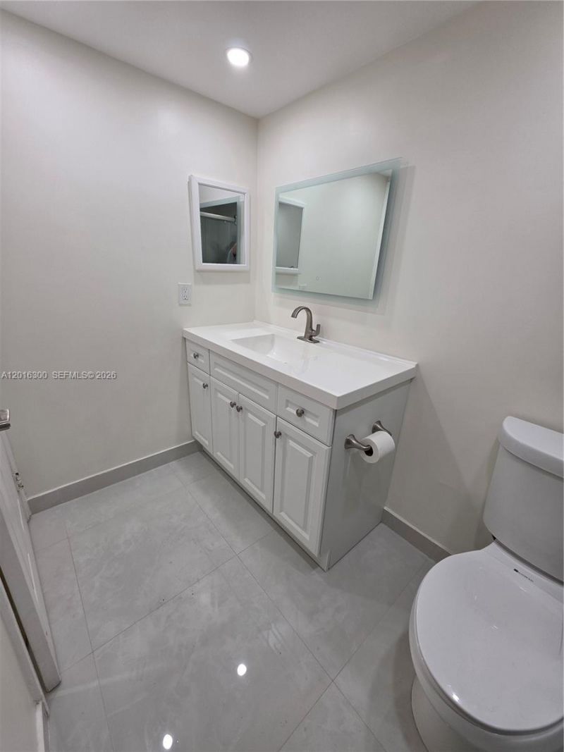 10765 SW 108th Ave, Unit 104, Miami, FL 33176 Photo