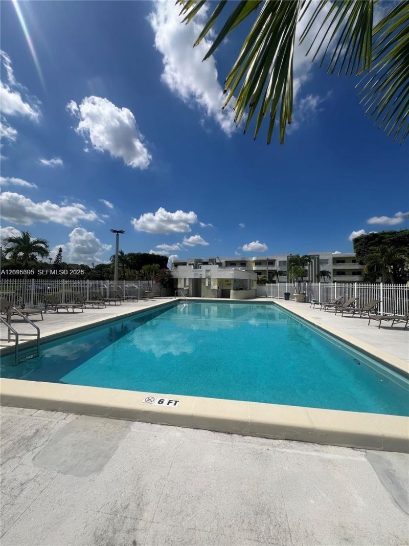 10765 SW 108th Ave, Unit 104, Miami, FL 33176 Photo