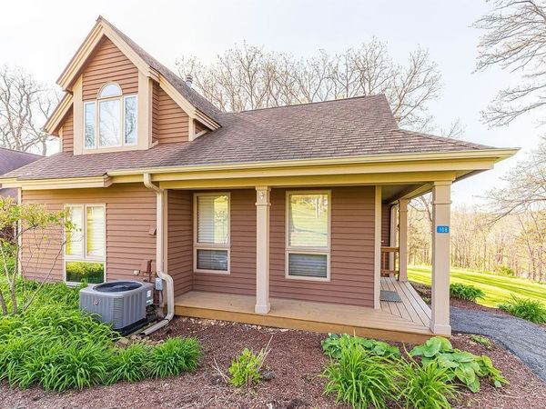 108 Walnut Hill Drive, GALENA, IL 61036