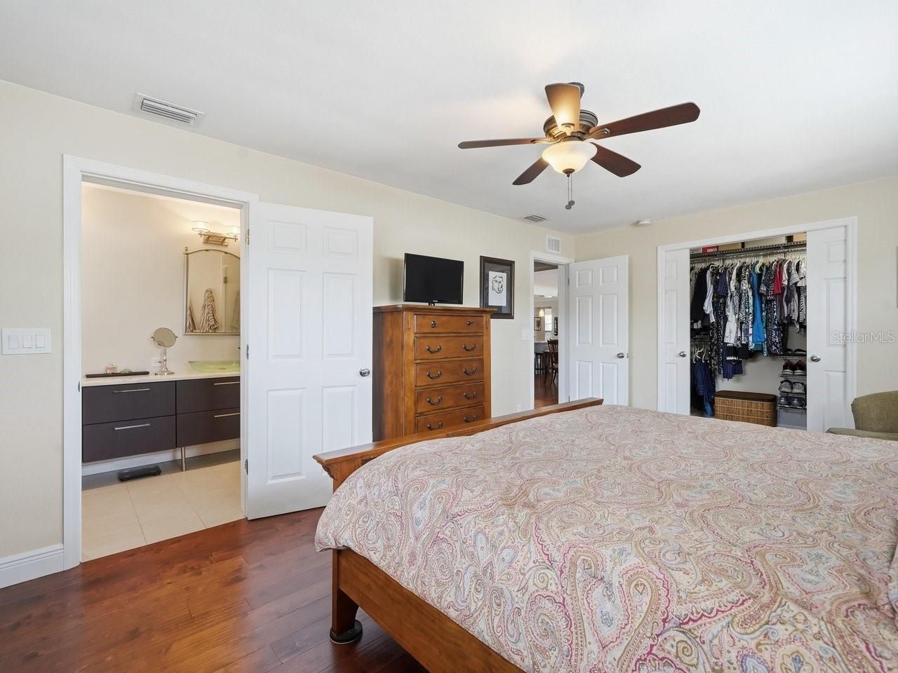 3650 Shady Bluffs Drive, Largo, FL 33770 Photo