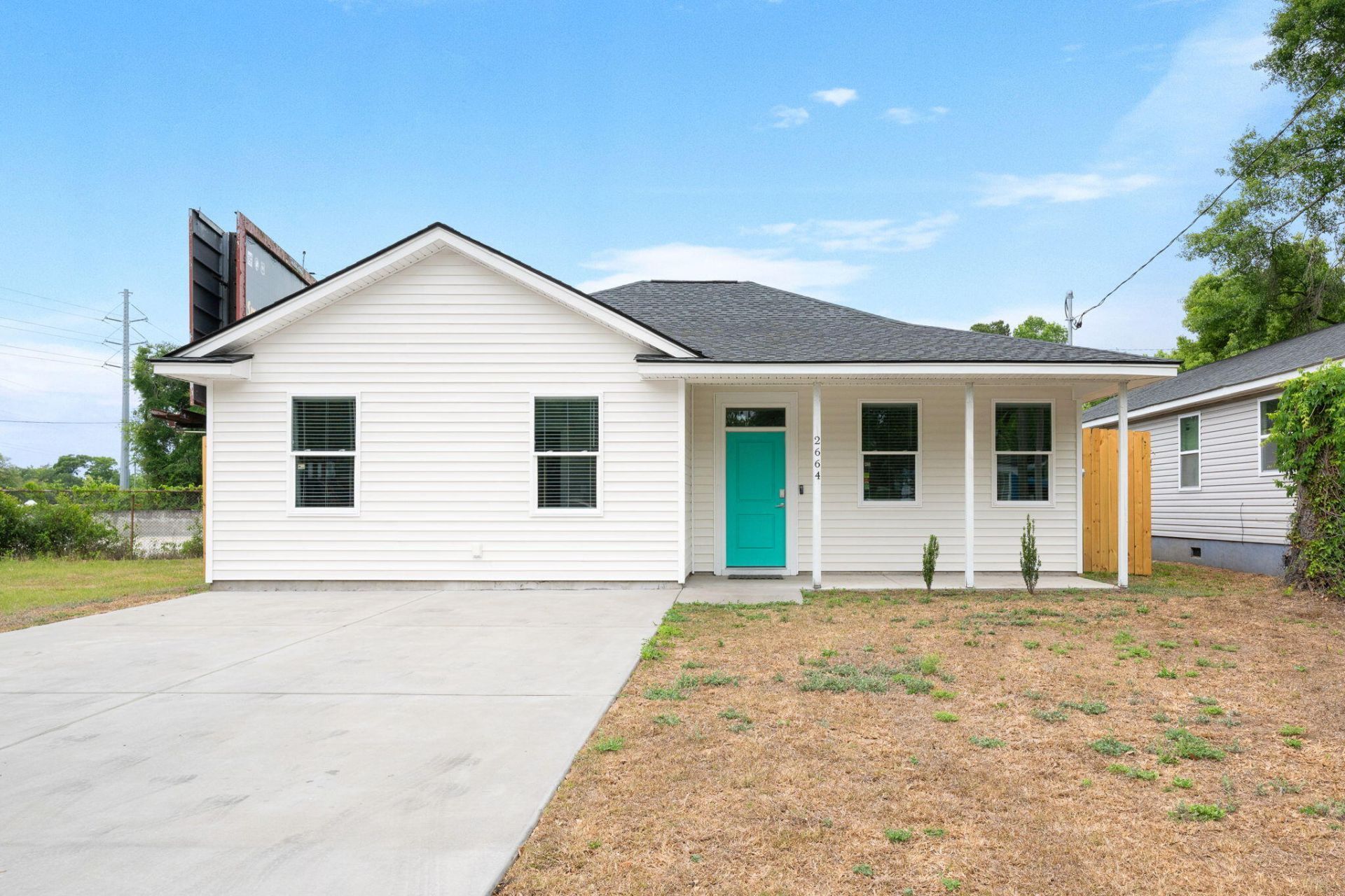 2664 Harvey Avenue Photo 4