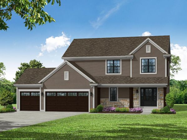 2724 Oakmont Dr, East Troy, WI 53120