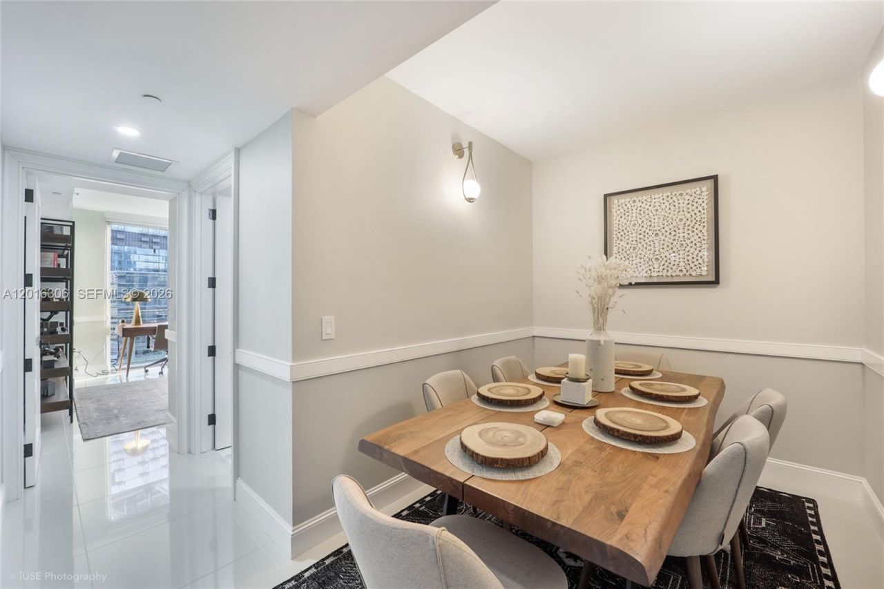 31 SE 6th St , Unit 2207, Miami, FL 33131 Photo