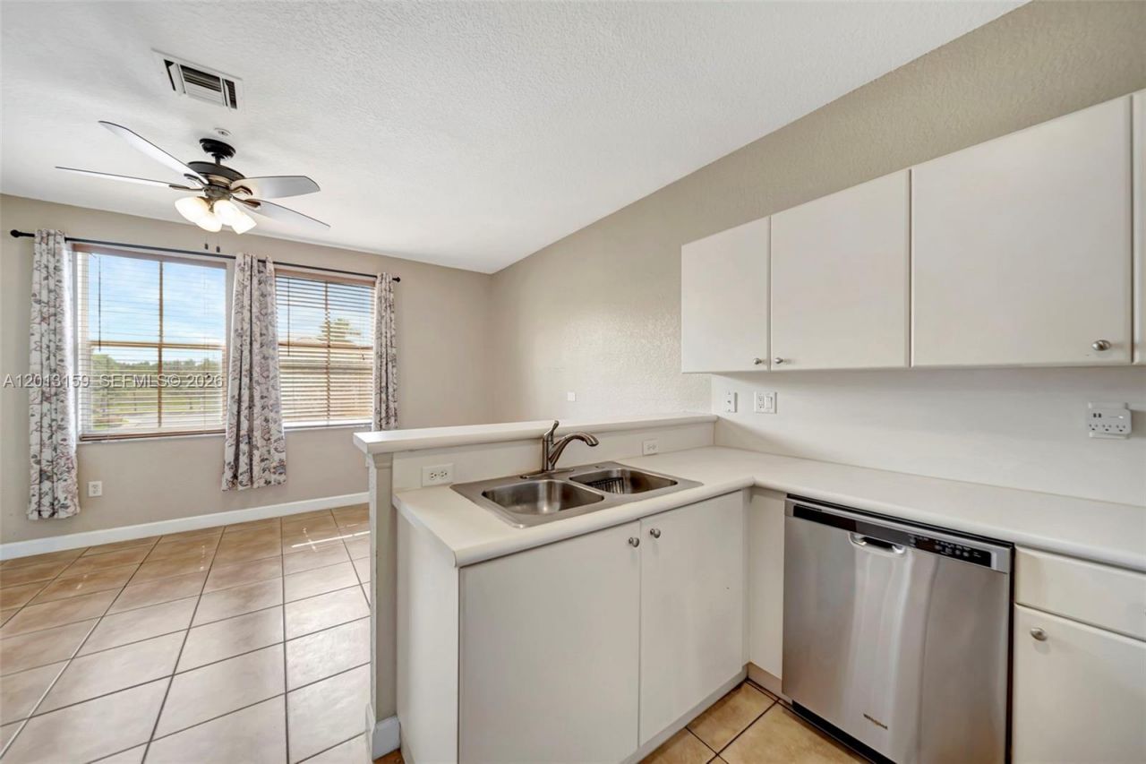 4361 SW 160th Ave , Unit 208, Miramar, FL 33027 Photo