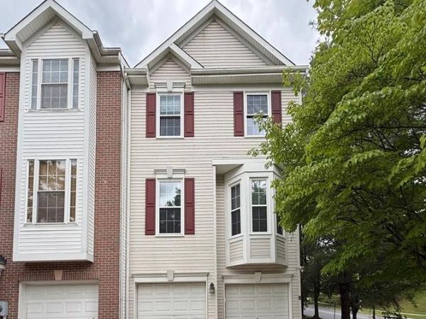 8 DIAMOND HILL COURT , GERMANTOWN, MD 20874