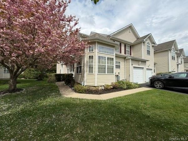 36 Cranberry Circle , Medford, NY 11763