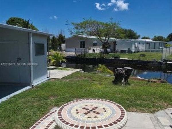 1730 SW 85th Ave , Davie, FL 33324