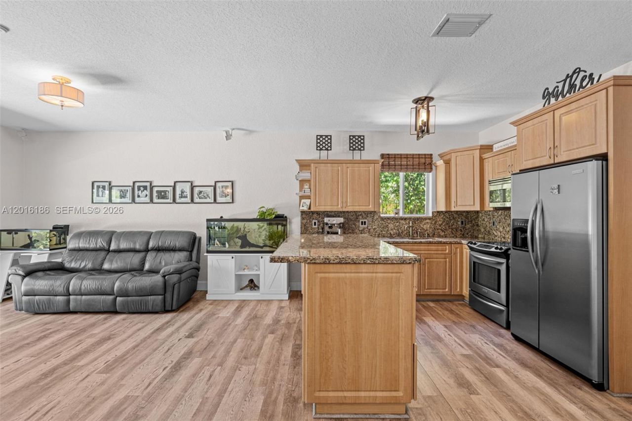 16238 NW 91st Ave , Miami Lakes, FL 33018 Photo